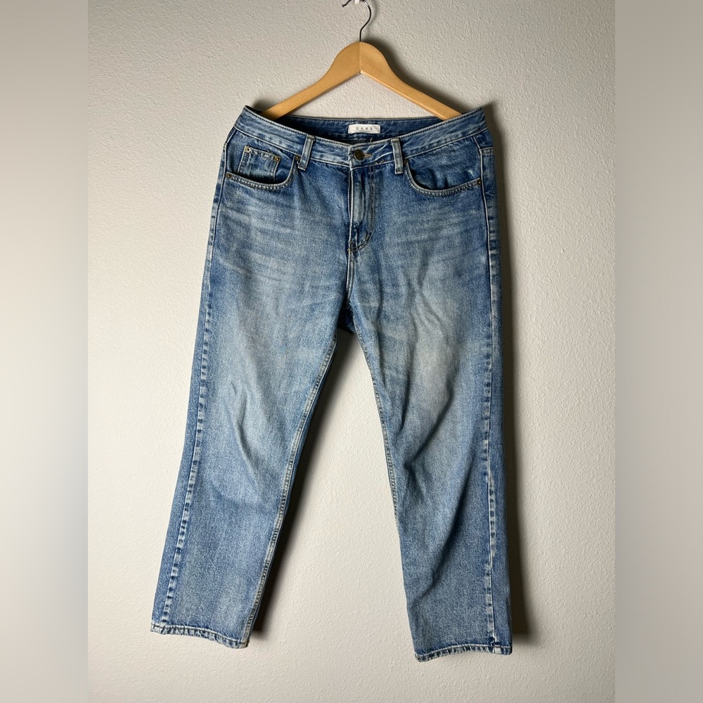 Clean classic jeans